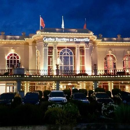 Le Camaieu Deauville Extérieur photo